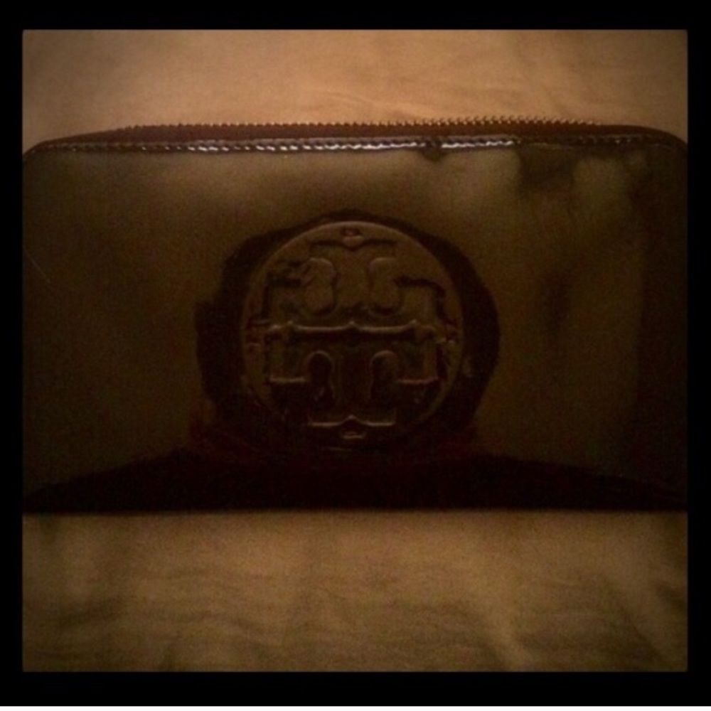 Tory Burch wallet