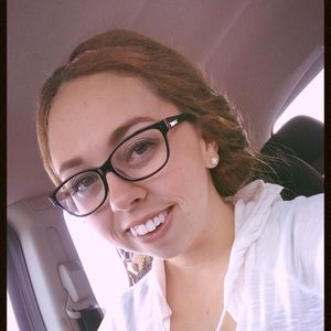 Meet your Posher, Kendra