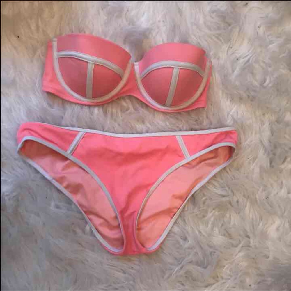 Victoria's Secret swim