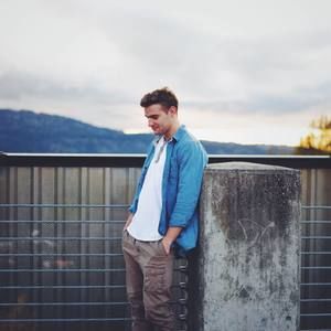 Meet your Posher, Steen