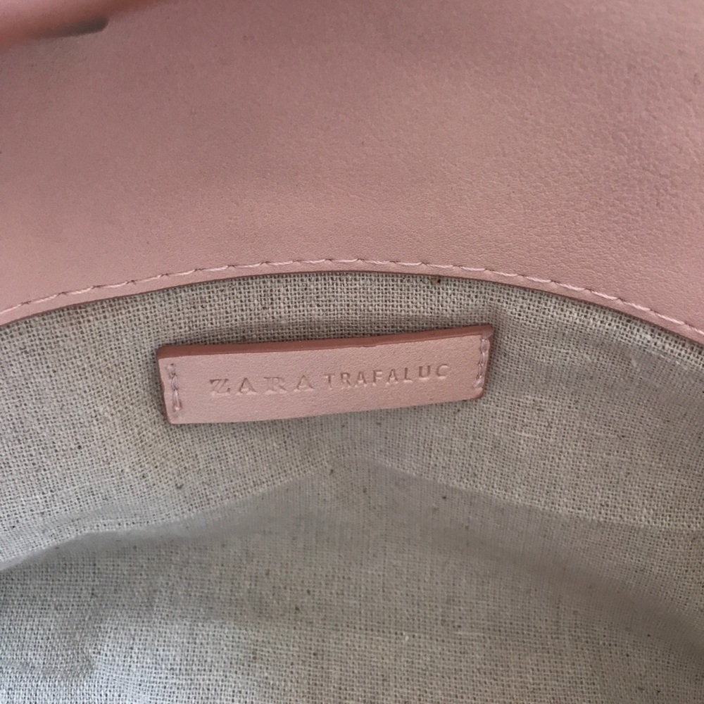 Pink ZARA chain purse - Picture 3 of 6