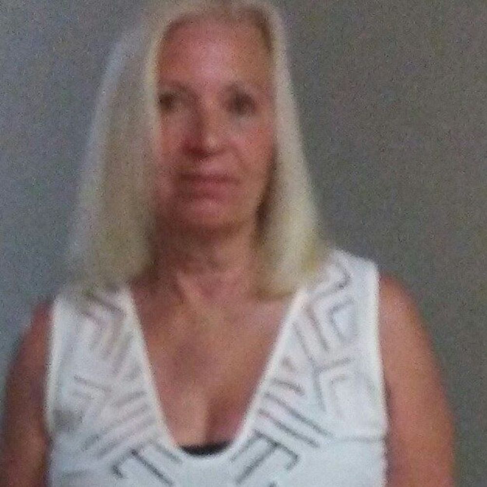 Meet your Posher, Laurie