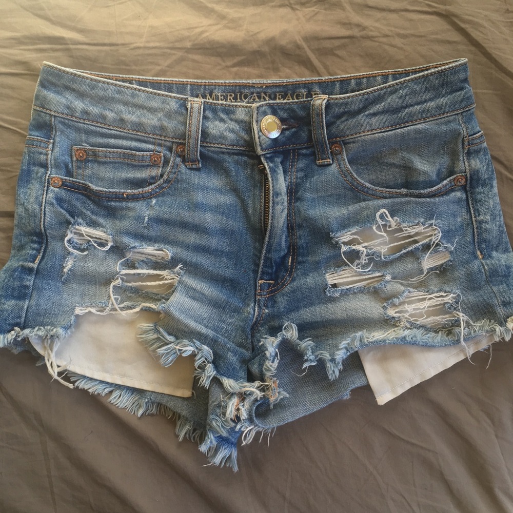 American Eagle High Rise Festival Shorts