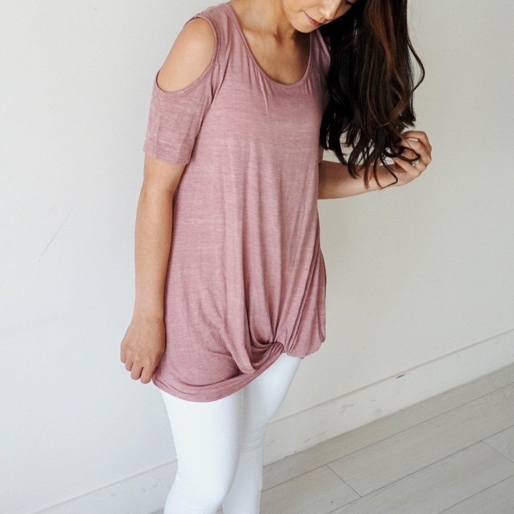 Cold Shoulder Knot Top in Mauve
