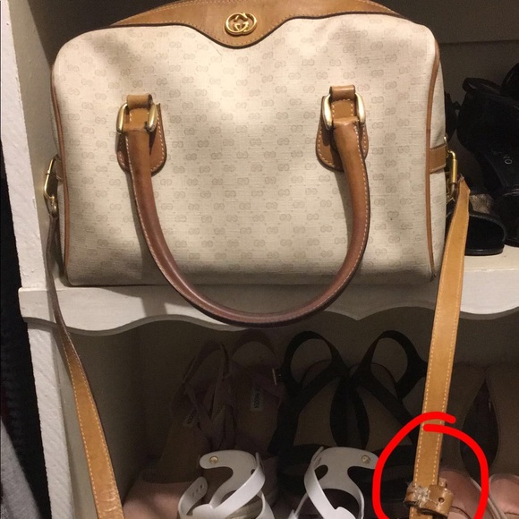 🔥Authentic Gucci Handbag with Strap🔥 - Picture 8 of 8