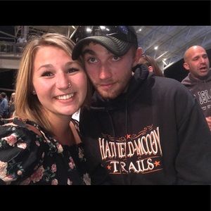 Meet your Posher, Savannah