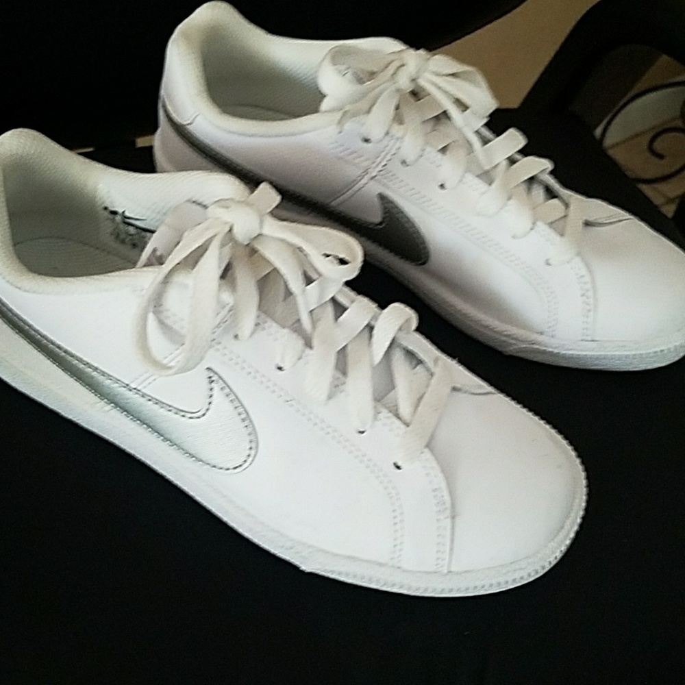 Low top  Nike