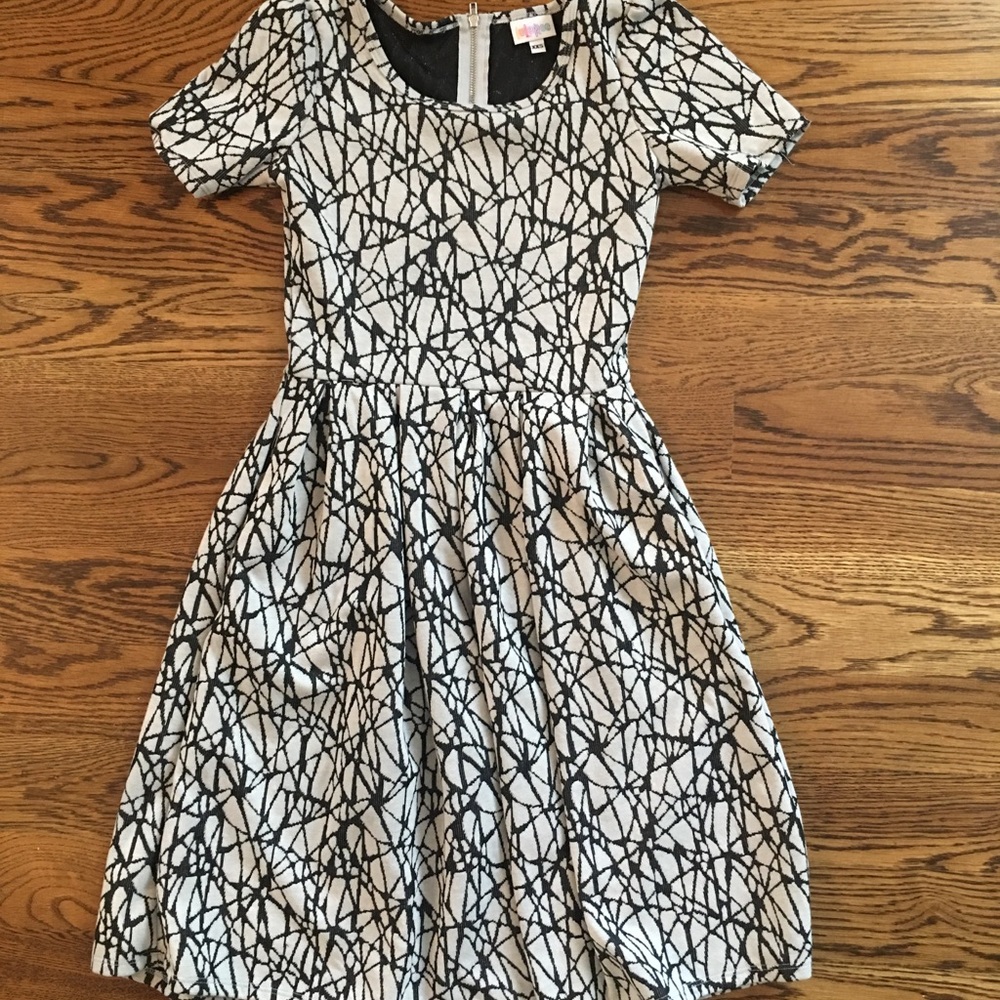 Lularoe xxs Amelia.