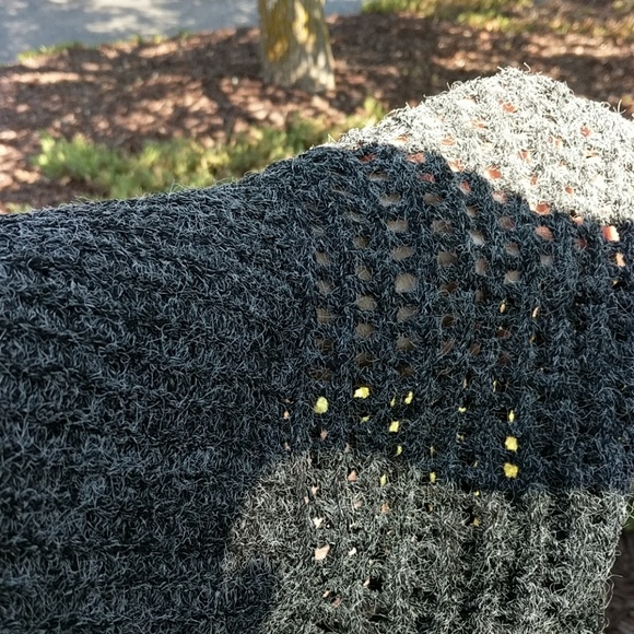 Charcoal Poncho Wrap One Size - Picture 4 of 4