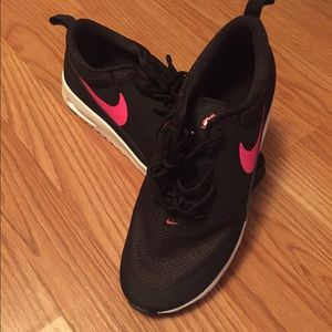Youth Nike Thea's