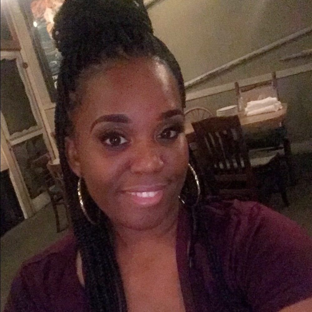 Meet your Posher, Lakene