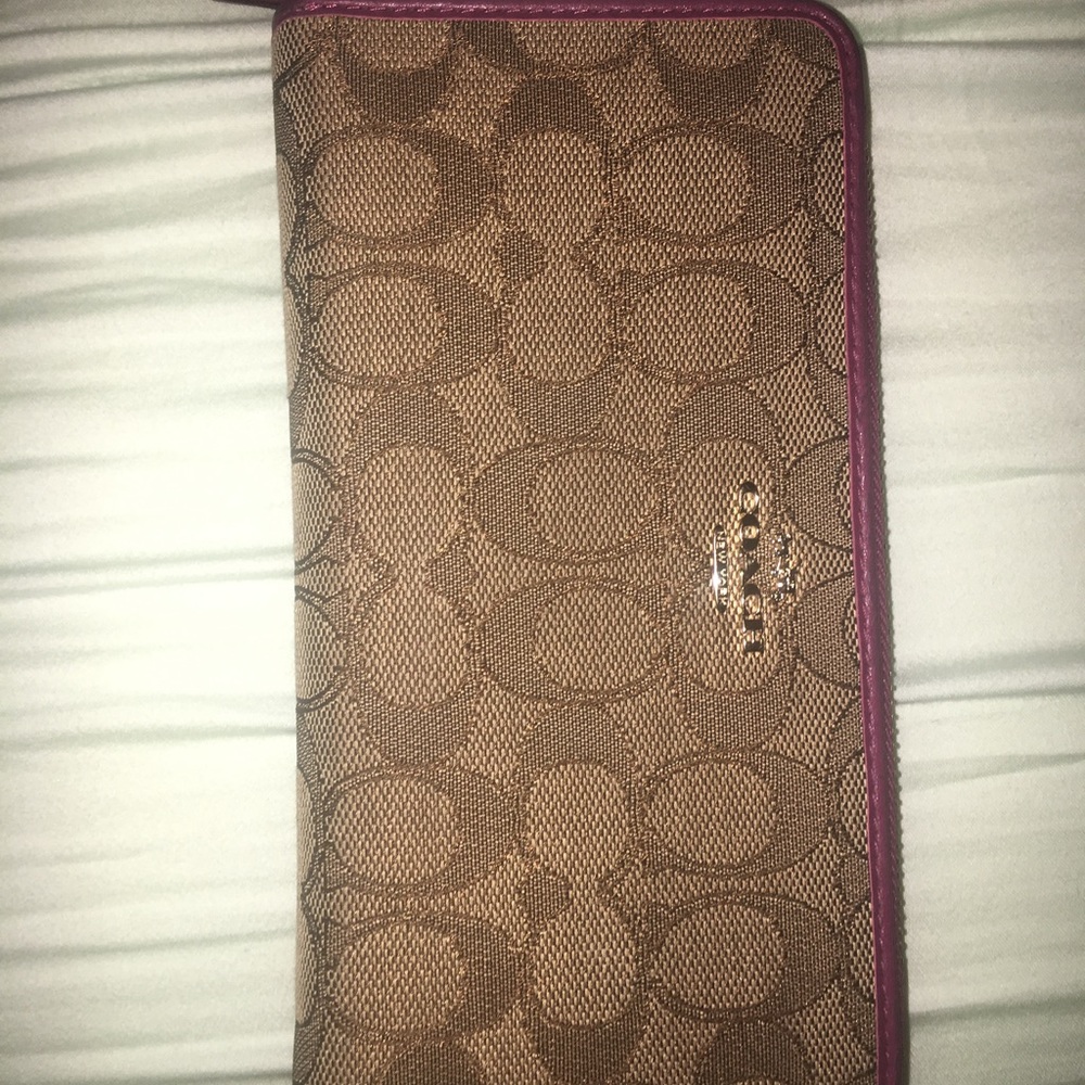 Coach wallet
