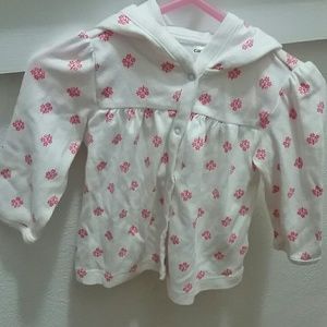 Girl's shirt with hood