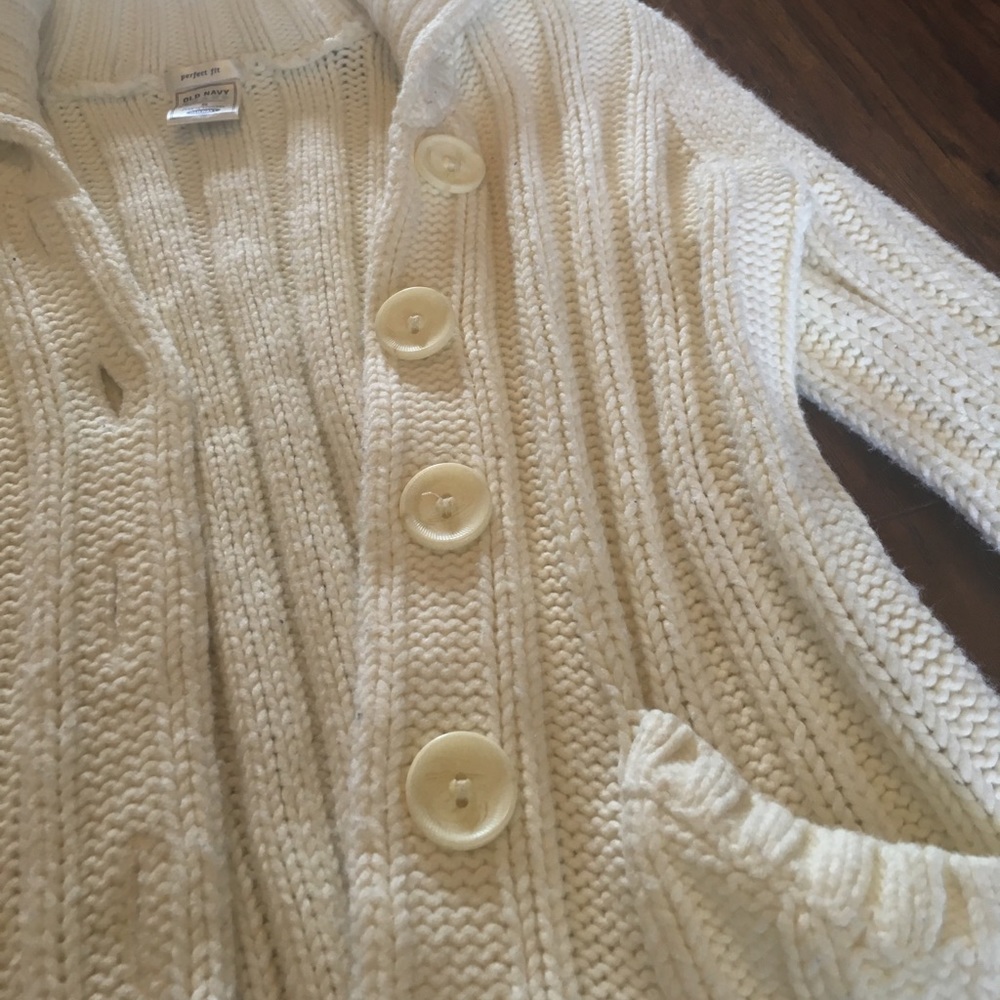 NWOT Sweater - Picture 2 of 4