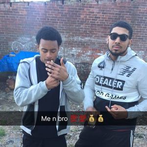 Meet your Posher, Avery