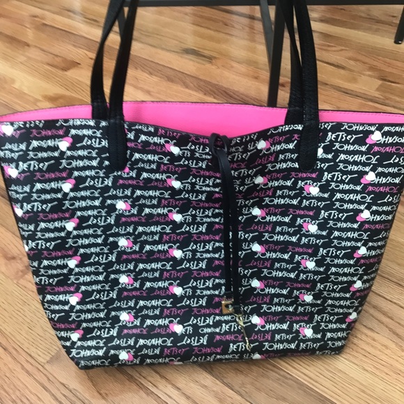 Betsey Johnson Handbags - Betsy Johnson purse
