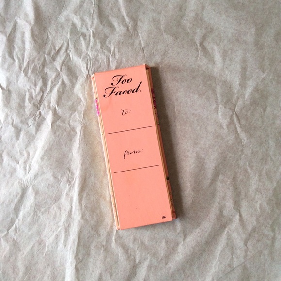 Too faced - Picture 3 of 3