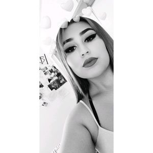 Meet your Posher, Serena