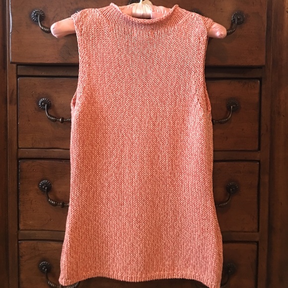 Ann Taylor Loft Top - Picture 4 of 4