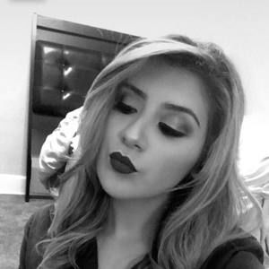 Meet your Posher, Reyna