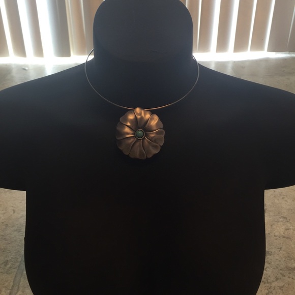 Vintage 1970 Revlon Jontie Silver perfume Necklace - Picture 2 of 3