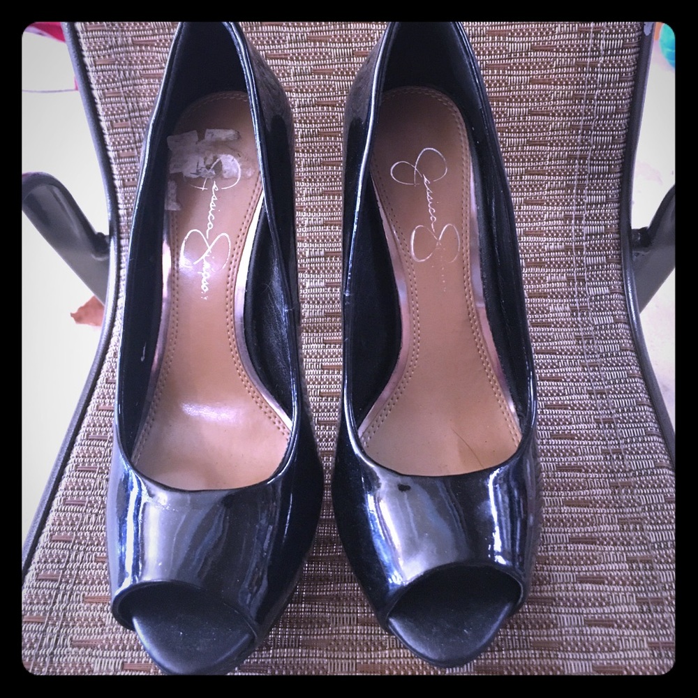 Jessica Simpson black heels