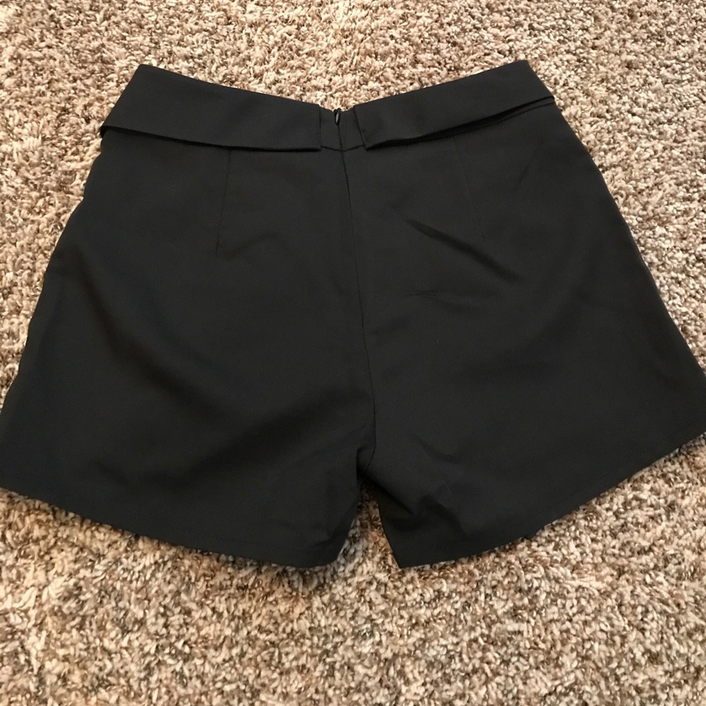 Envelope skort - Picture 2 of 3