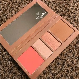Kylie Cosmetics pressed powder palette