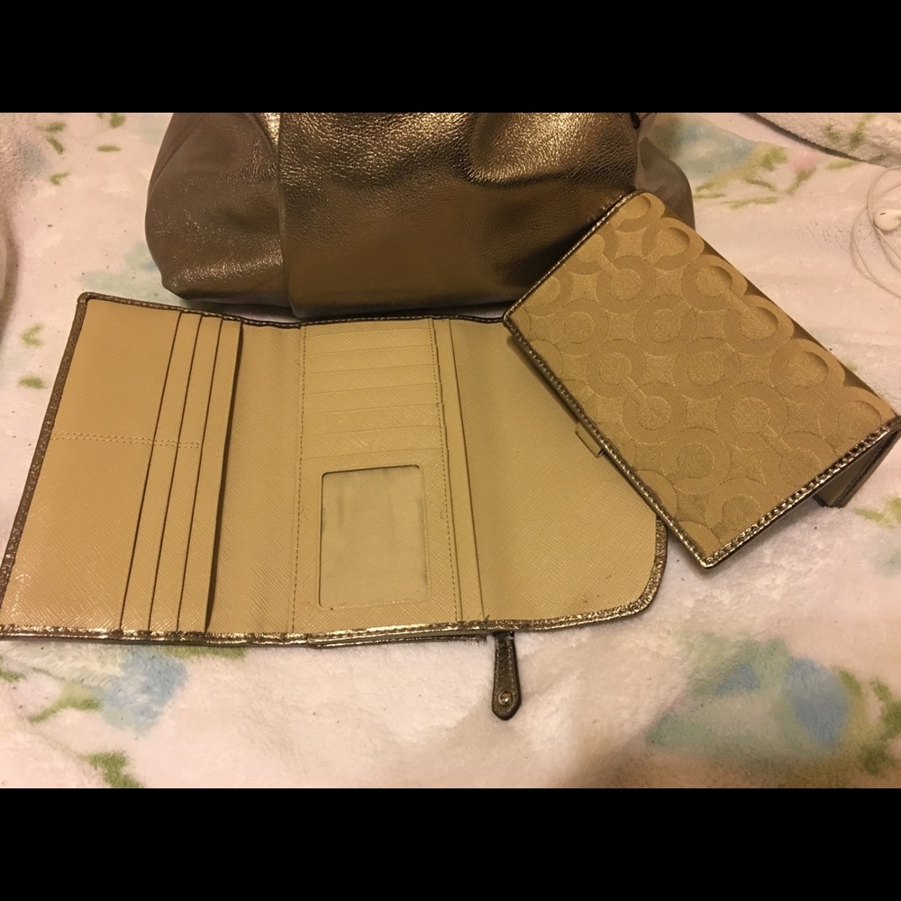 Coach Wallet - Picture 3 of 3