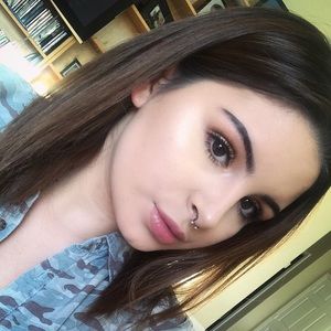 Meet your Posher, Rhayn