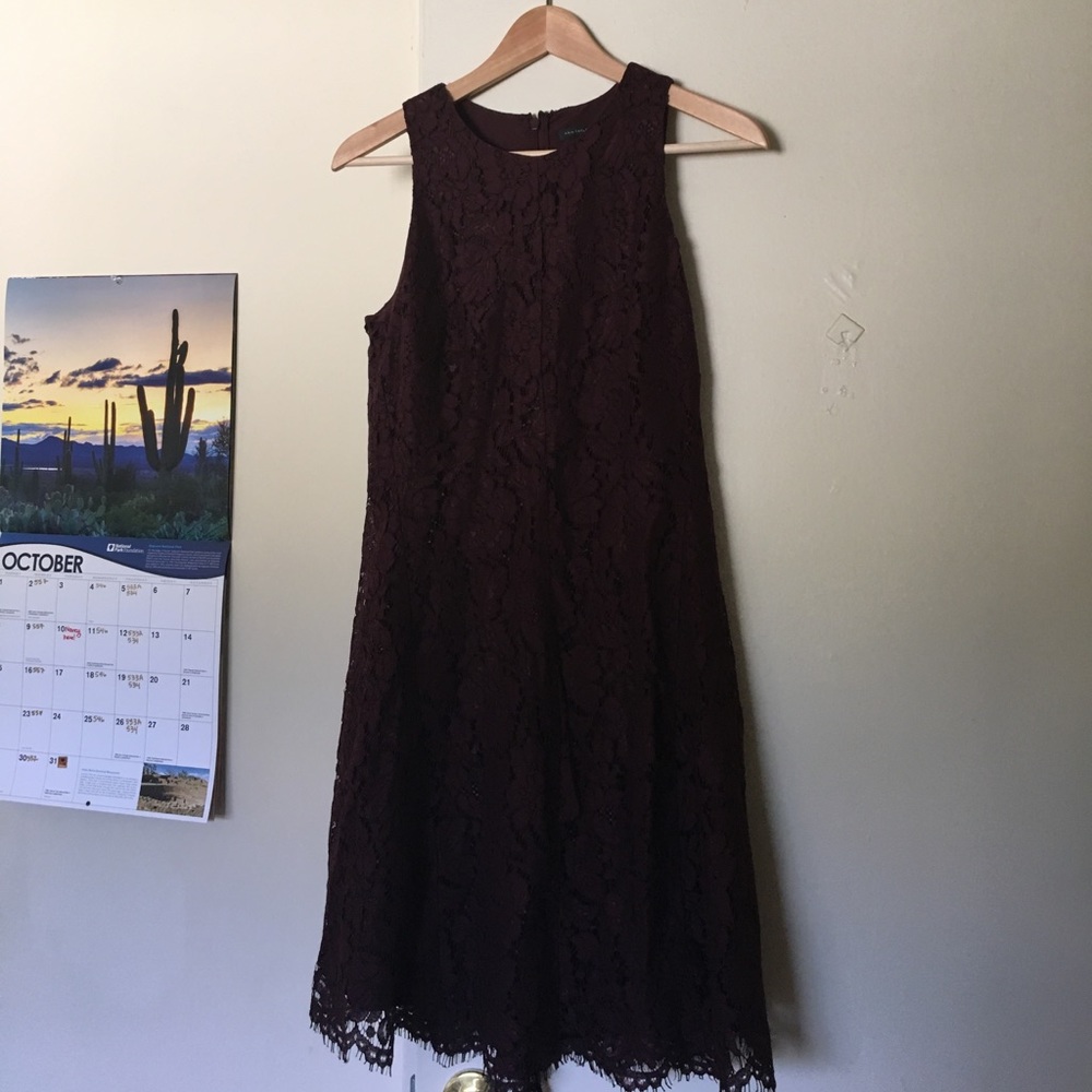 Purple sleeveless lace dress