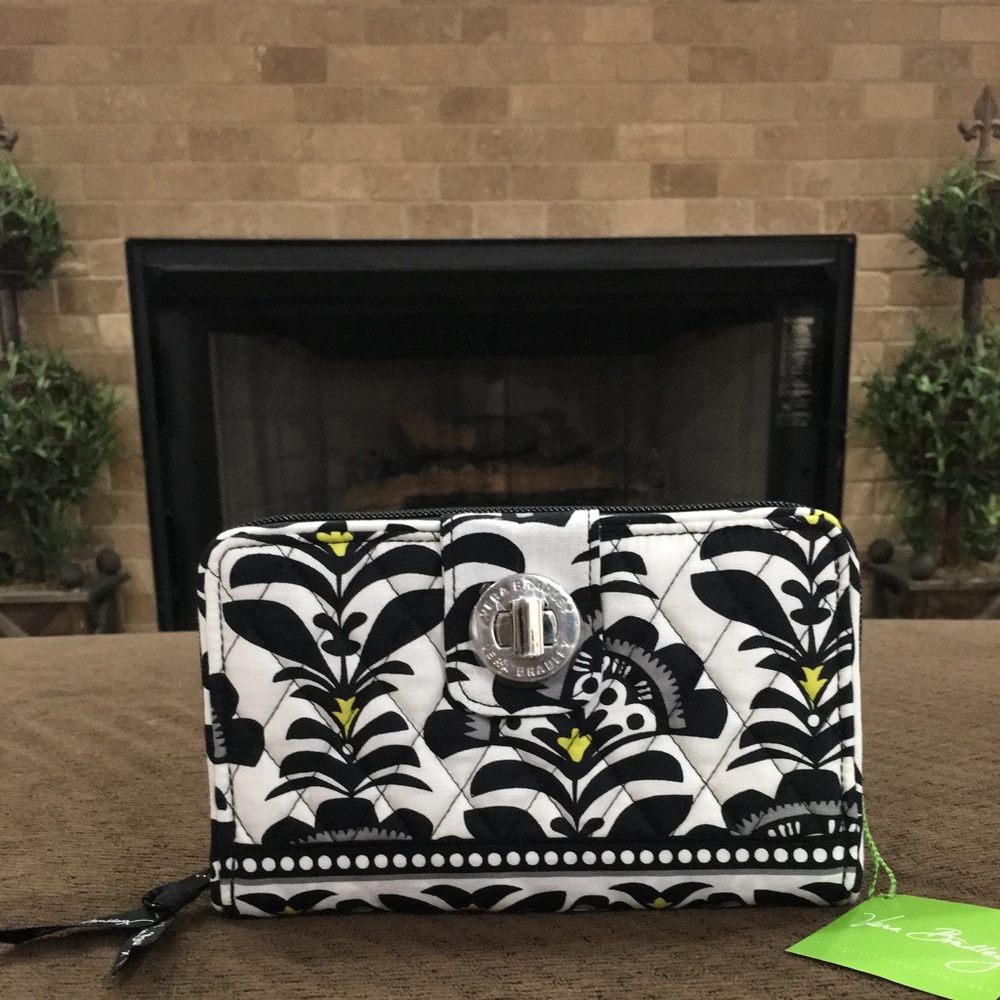 Vera Bradley Turnlock