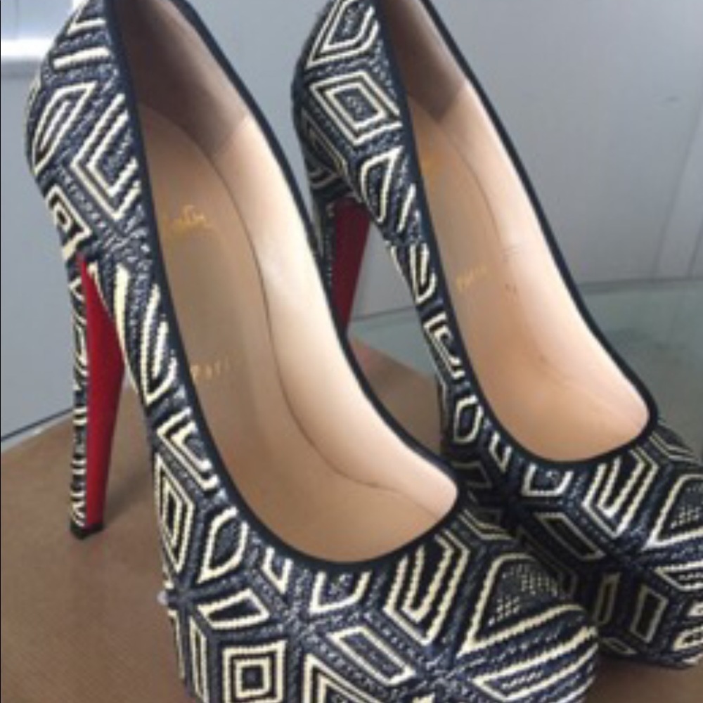 Authentic Christian louboutin