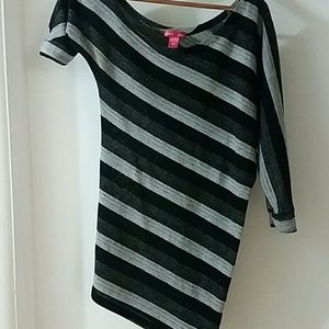 Asymmetrical Junior's top