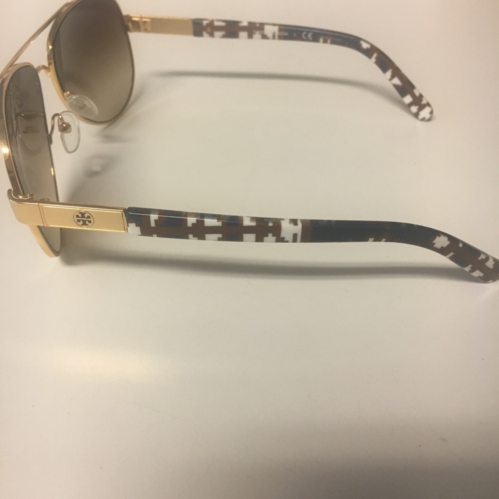 Tory Butch Metal Sunglasses!