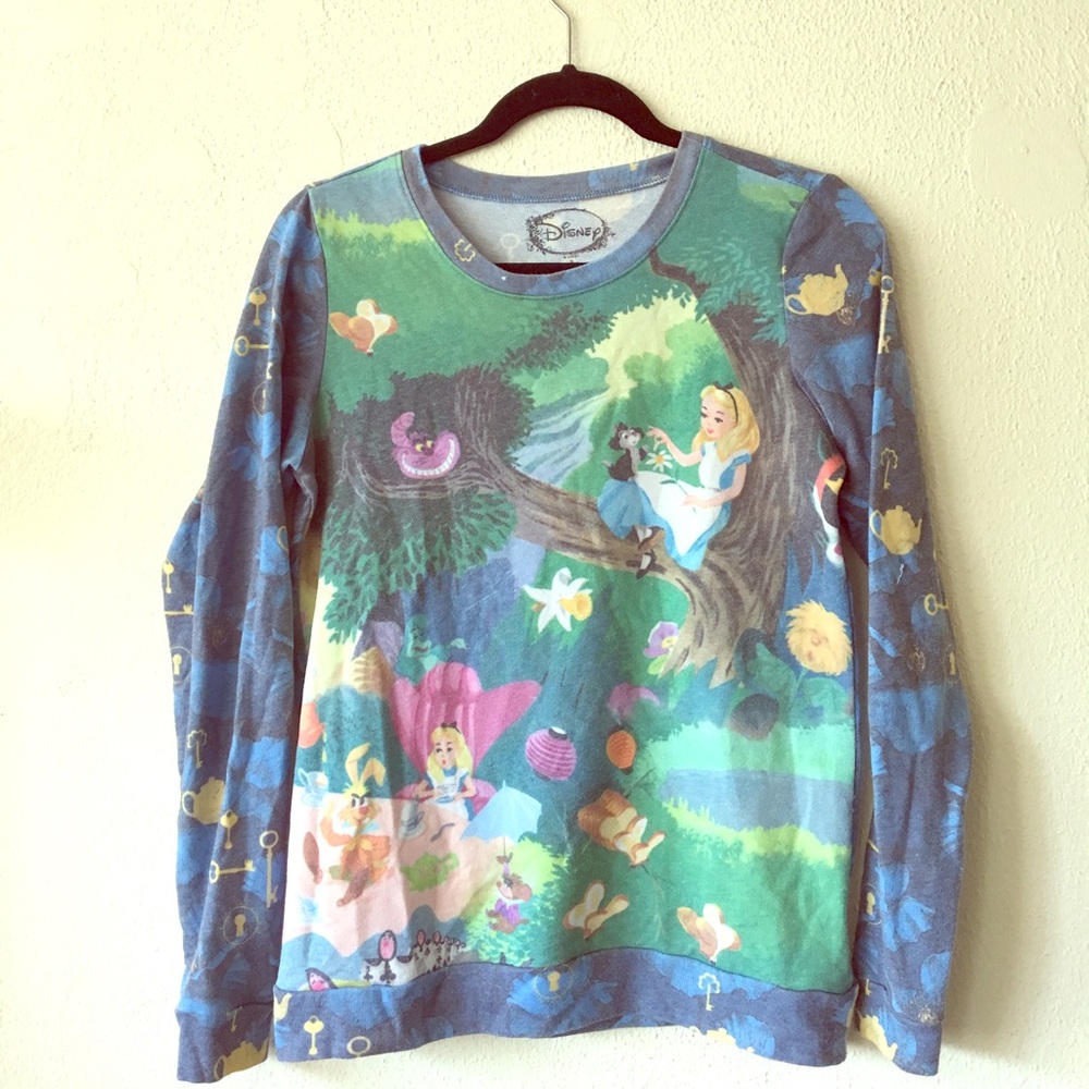 Alice in wonderland sweater tee