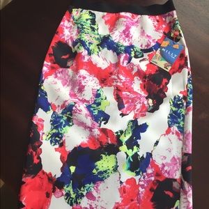NWT Midi pencil skirt