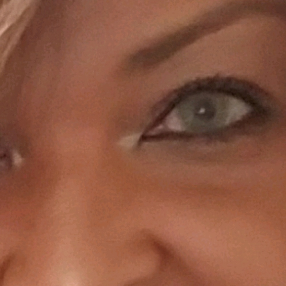 Meet your Posher, Ingrid