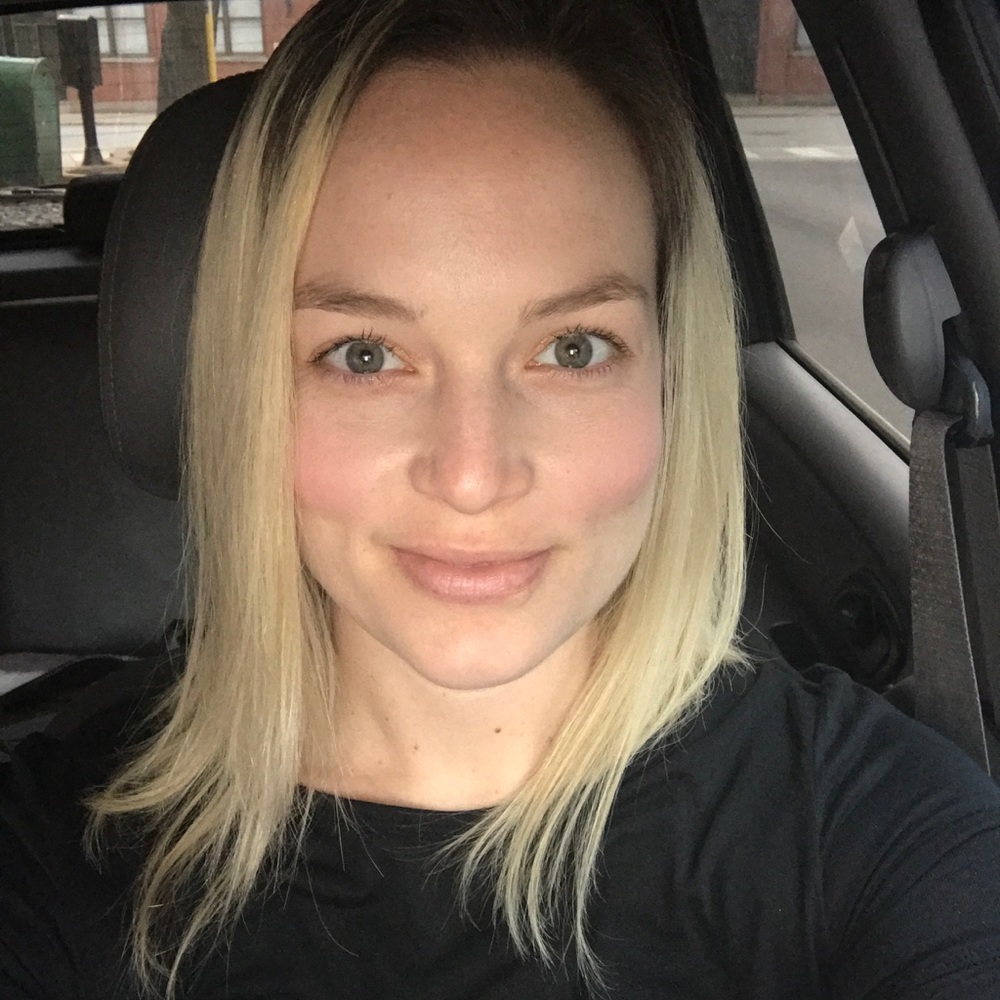 Meet your Posher, Laura