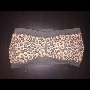 M/L Leopard Print Bandeau Top (MAKE AN OFFER!!)