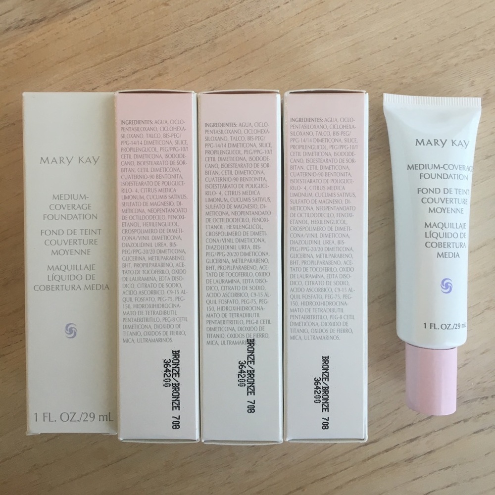 NIB Medium Coverage Liquid Foundation Bronze 708