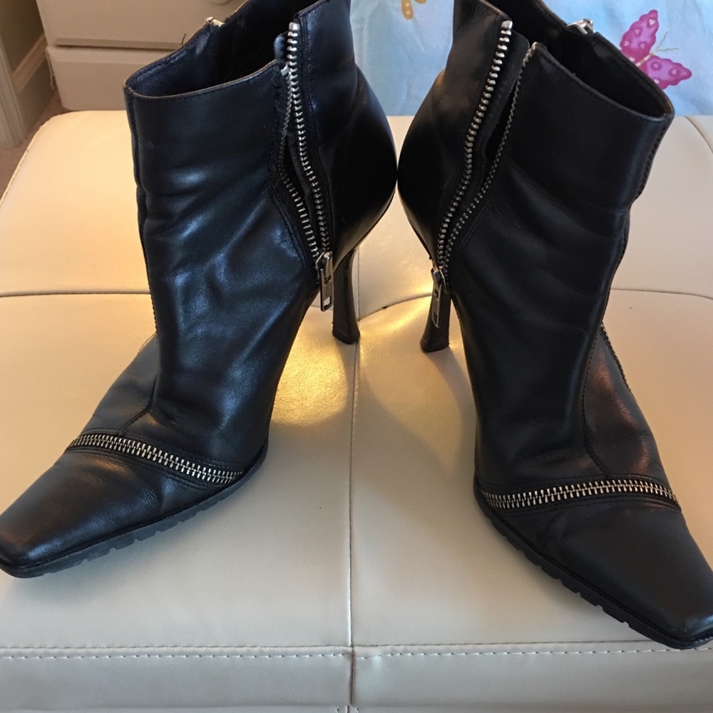 Dollhouse leather booties Sz 7.5
