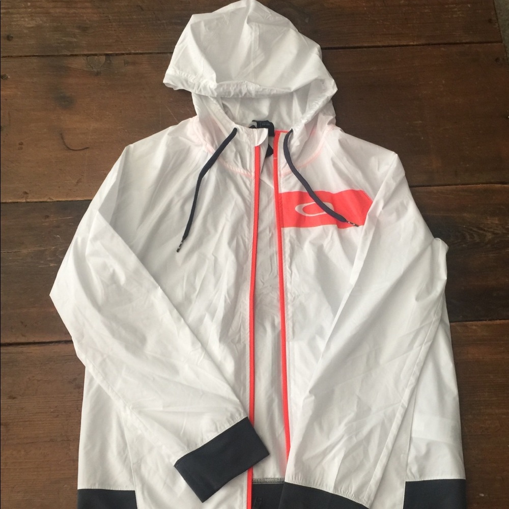 Oakley wind breaker