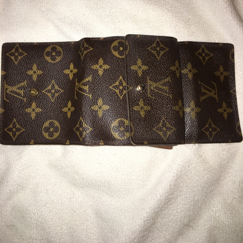 Authentic Louis Vuitton wallet