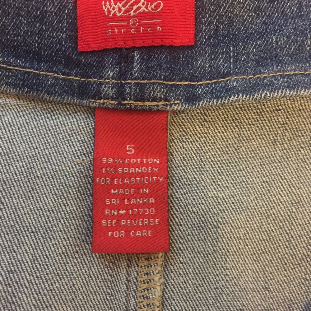 ❌SOLD❌ Button Front Denim Skirt - Picture 6 of 6
