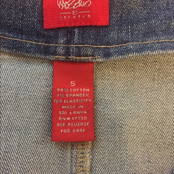 ❌SOLD❌ Button Front Denim Skirt - Picture 6 of 6