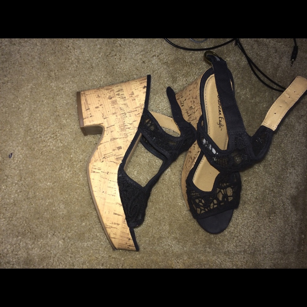 Shoes - Picture 2 of 3