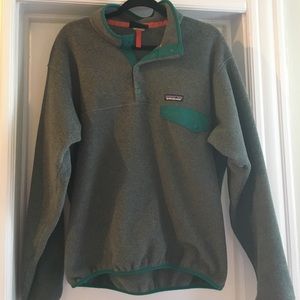 Patagonia Grey & Green Synchilla Snap-T Pullover