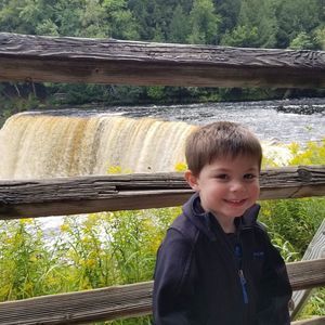 Meet your Posher, Carrie