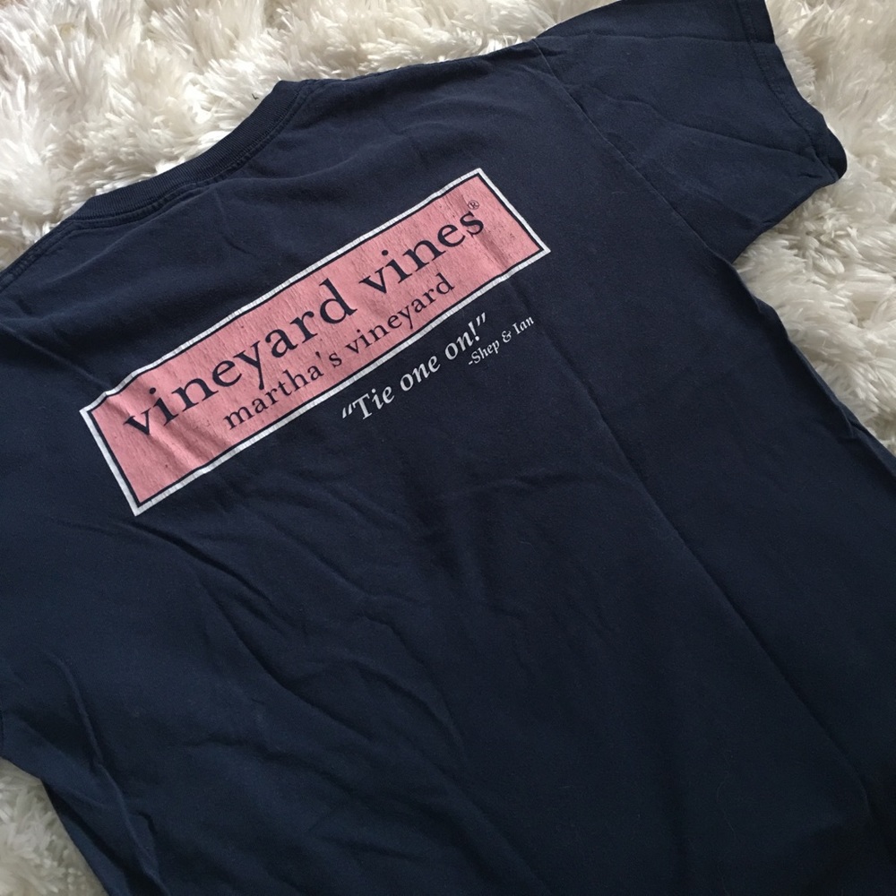 Vineyard Vines Martha's Vineyard T shirt